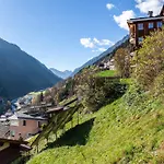 Tschatscha Veglia Apartmán *