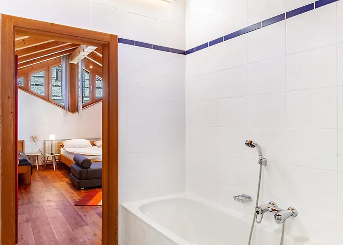 Tschatscha Veglia アパート